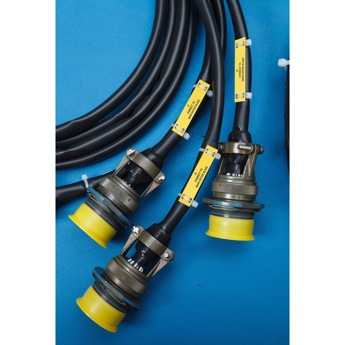 B33-75X25-7643-WT