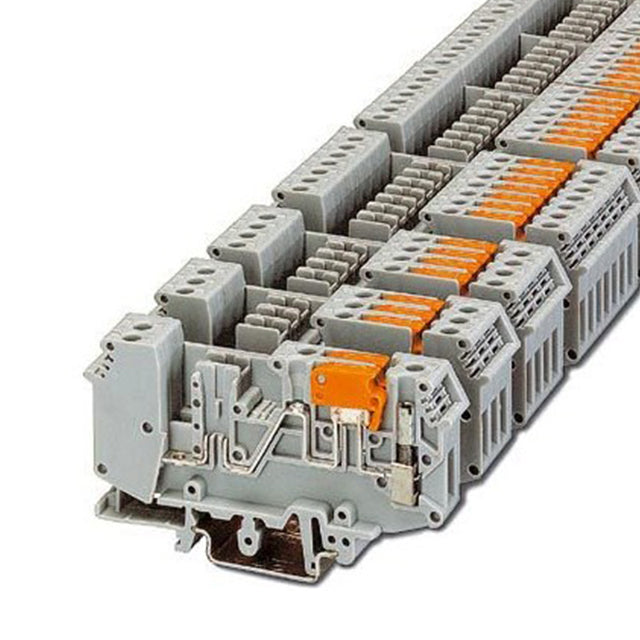 2820835