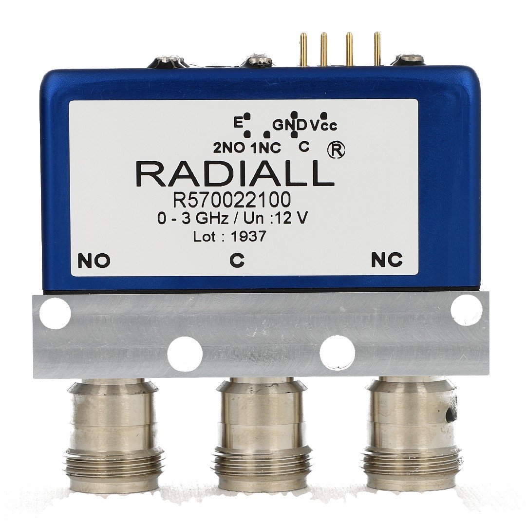 R570153100